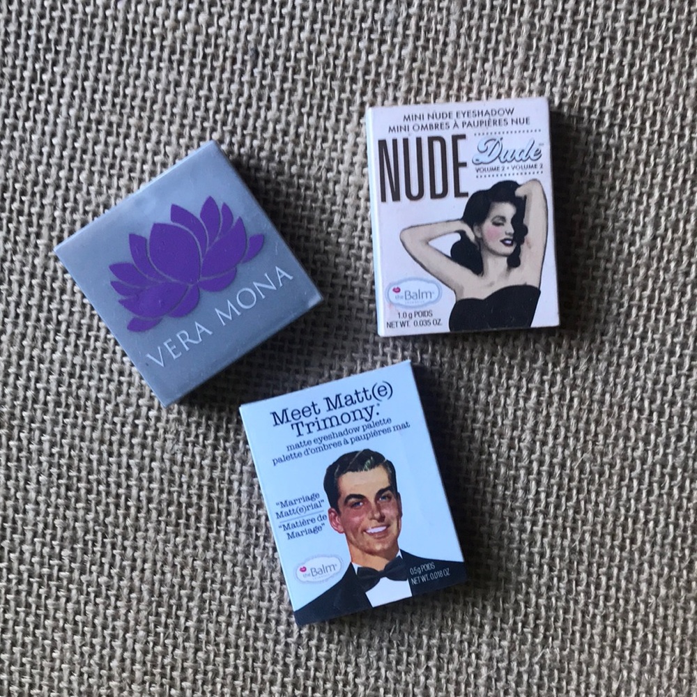 3 for 10 💥 single eyeshadow bundle!